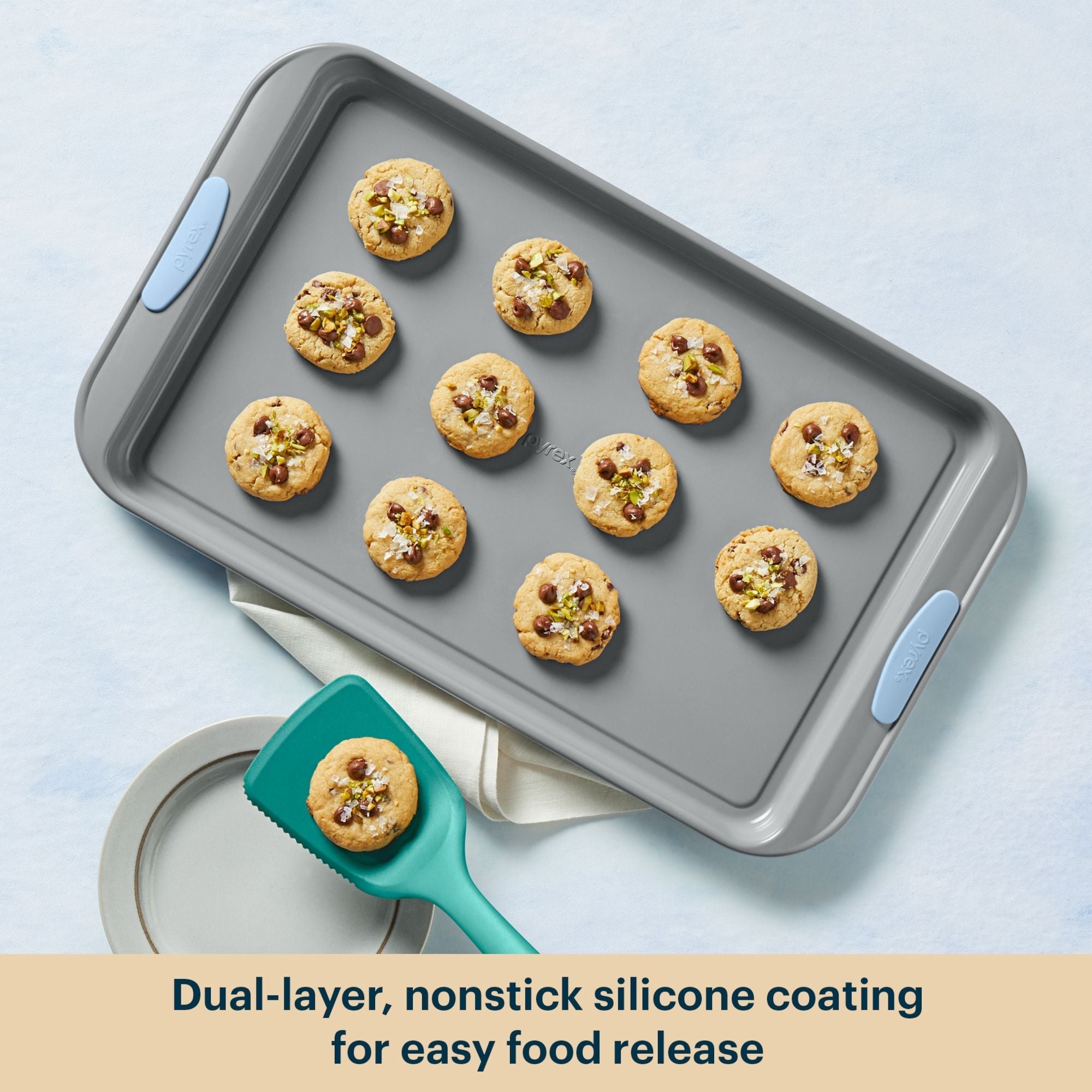 Pyrex® Metal Bakeware 3-Piece Set in Cerulean - Image 4